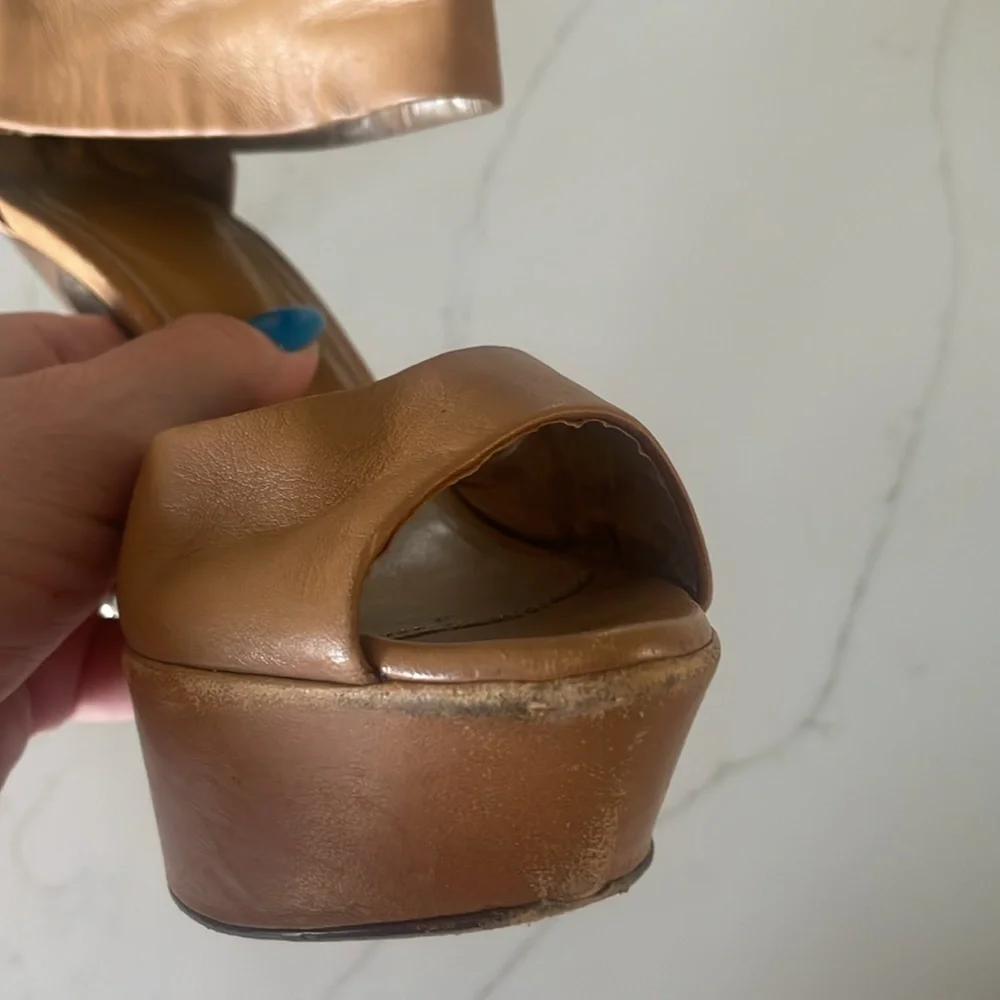 Sergio Rossi stunning tan
